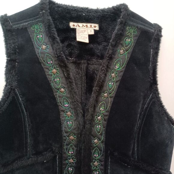 AMI Womens Leather Vest Faux Fur Embroidered Small Boho Scandinavian Hippie - Picture 2 of 6